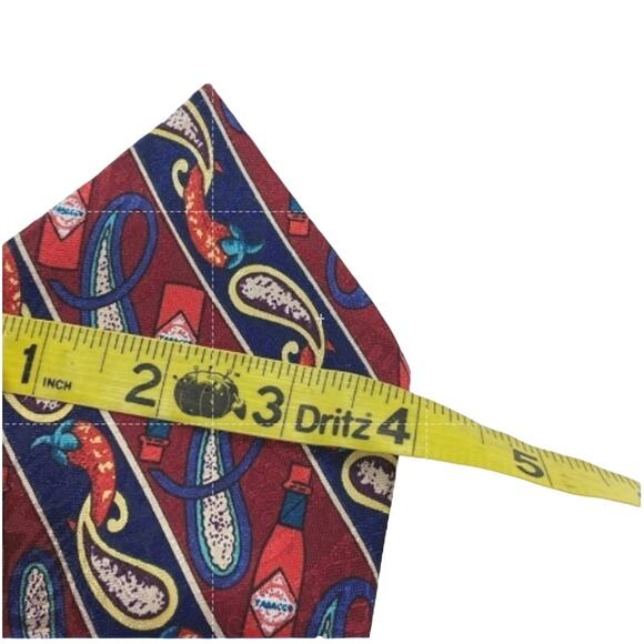 Vintage Gold Man Tabasco Tie - Picture 5 of 5